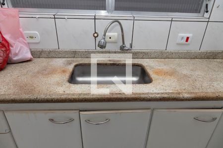 Casa à venda com 140m², 2 quartos e 2 vagas Casa à venda com 140m², 2 quartos e 2 vagasCozinha