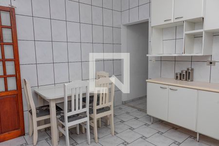 Casa à venda com 140m², 2 quartos e 2 vagas Casa à venda com 140m², 2 quartos e 2 vagasCozinha