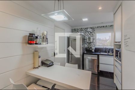 Apartamento à venda com 143m², 3 quartos e 3 vagasCozinha