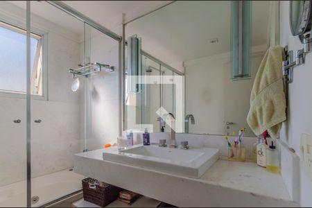 Apartamento à venda com 143m², 3 quartos e 3 vagasBanheiro da Suíte 2