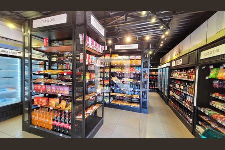 Apartamento à venda com 87m², 2 quartos e 2 vagas Apartamento à venda com 87m², 2 quartos e 2 vagasMercado