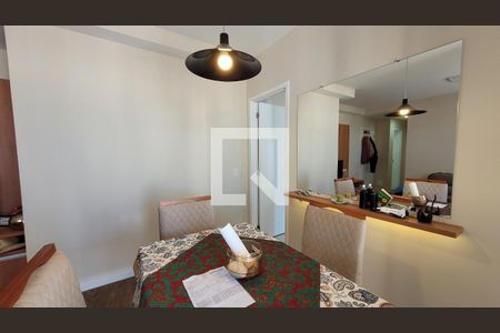 Sala de apartamento à venda com 2 quartos, 87m² em Fazenda Santa Cândida, Campinas