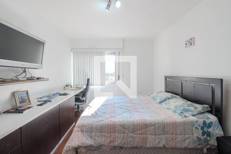 Apartamento à venda com 122m², 4 quartos e 2 vagasQuarto 2