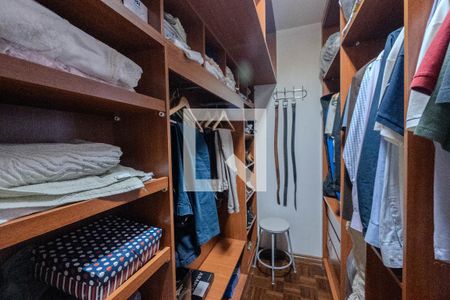 Apartamento à venda com 122m², 4 quartos e 2 vagasCloset da suíte