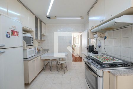 Apartamento à venda com 122m², 4 quartos e 2 vagasCozinha