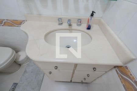 Apartamento à venda com 122m², 4 quartos e 2 vagasBanheiro da Suíte