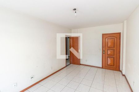 Sala de apartamento para alugar com 3 quartos, 100m² em Brás de Pina, Rio de Janeiro