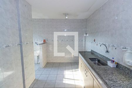 Apartamento para alugar com 100m², 3 quartos e 1 vaga Apartamento para alugar com 100m², 3 quartos e 1 vagaCozinha e Área de Serviço