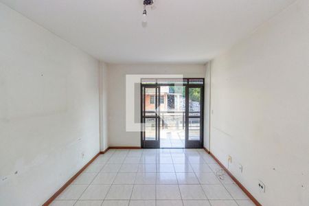 Sala de apartamento para alugar com 3 quartos, 100m² em Brás de Pina, Rio de Janeiro