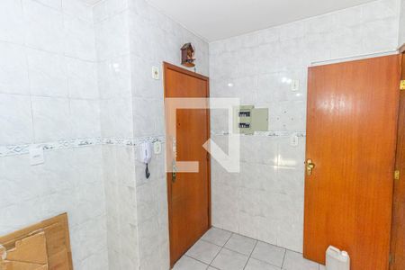 Apartamento para alugar com 100m², 3 quartos e 1 vaga Apartamento para alugar com 100m², 3 quartos e 1 vagaCozinha e Área de Serviço