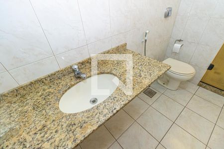 Apartamento para alugar com 100m², 3 quartos e 1 vaga Apartamento para alugar com 100m², 3 quartos e 1 vagaBanheiro