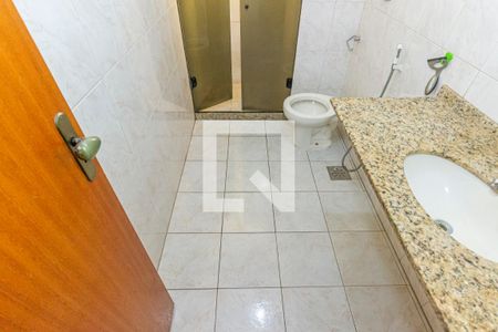 Apartamento para alugar com 100m², 3 quartos e 1 vaga Apartamento para alugar com 100m², 3 quartos e 1 vagaBanheiro da Suíte