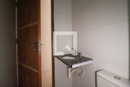 Casa para alugar com 47m², 2 quartos e sem vagaBanheiro 