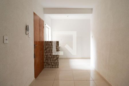 Sala/Cozinha/Área de Serviço de casa para alugar com 2 quartos, 47m² em Parque Peruche, São Paulo