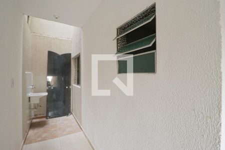 Sala/Cozinha/Área de Serviço de casa para alugar com 2 quartos, 47m² em Parque Peruche, São Paulo