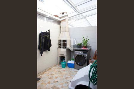 Casa para alugar com 64m², 2 quartos e 2 vagasChurrasqueira