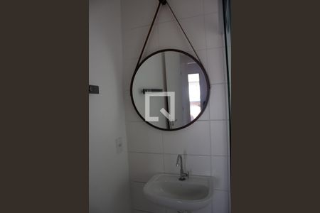 Casa para alugar com 64m², 2 quartos e 2 vagasBanheiro
