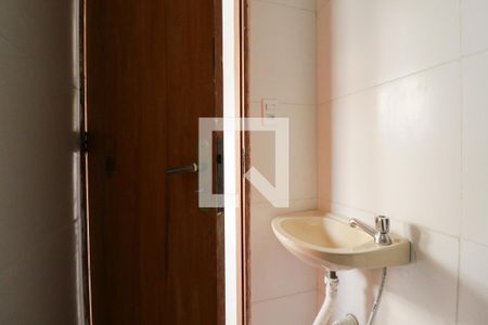 Casa para alugar com 21m², 1 quarto e sem vagaBanheiro