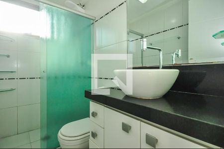 Banheiro de apartamento à venda com 3 quartos, 140m² em Chácara Agrindus, Taboão da Serra