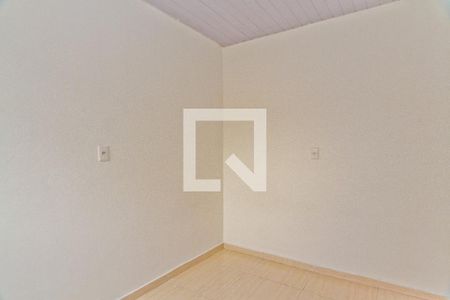 Kitnet de casa para alugar com 1 quarto, 18m² em Parque Peruche, São Paulo