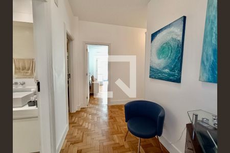 Apartamento à venda com 190m², 4 quartos e 1 vagaCorredor 
