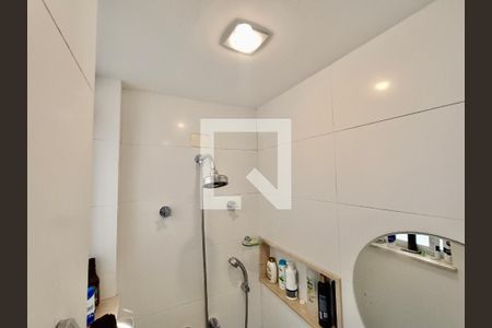 Apartamento à venda com 190m², 4 quartos e 1 vagaSuíte banheiro 