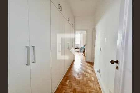 Apartamento à venda com 190m², 4 quartos e 1 vagaCorredor 