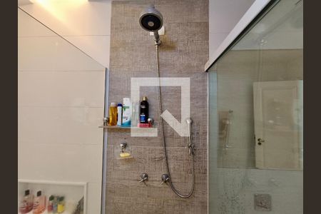 Apartamento à venda com 190m², 4 quartos e 1 vagaBanheiro social 