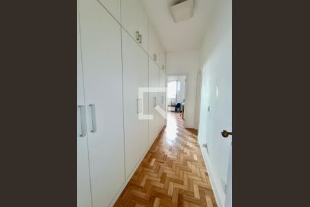 Apartamento à venda com 190m², 4 quartos e 1 vagaCorredor 