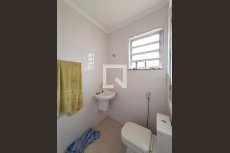 Casa à venda com 420m², 4 quartos e 2 vagas Casa à venda com 420m², 4 quartos e 2 vagasBanheiro Quarto 3