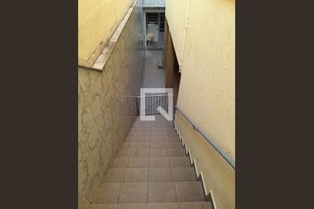 Casa à venda com 420m², 4 quartos e 2 vagas Casa à venda com 420m², 4 quartos e 2 vagasAcesso fundos