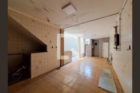 Casa à venda com 420m², 4 quartos e 2 vagas Casa à venda com 420m², 4 quartos e 2 vagasSalão