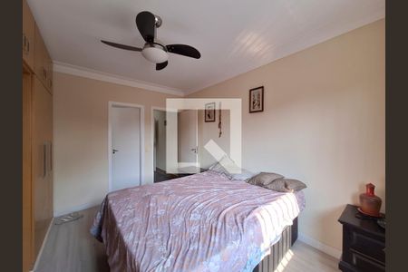 Casa à venda com 420m², 4 quartos e 2 vagas Casa à venda com 420m², 4 quartos e 2 vagasQuarto 3