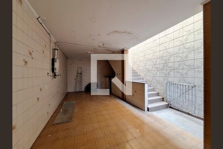 Casa à venda com 420m², 4 quartos e 2 vagas Casa à venda com 420m², 4 quartos e 2 vagasSalão