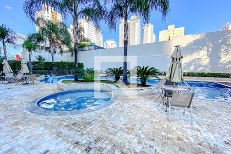 Apartamento à venda com 70m², 2 quartos e 1 vagaÁrea comum - Piscina