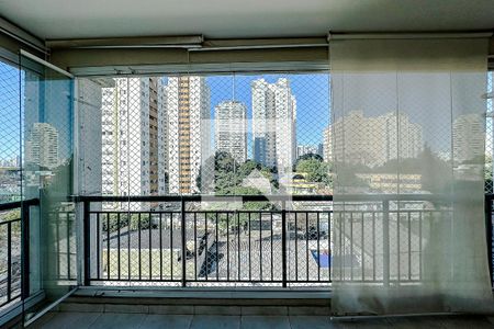 Apartamento à venda com 70m², 2 quartos e 1 vaga Apartamento à venda com 70m², 2 quartos e 1 vagaVista do Quarto 2