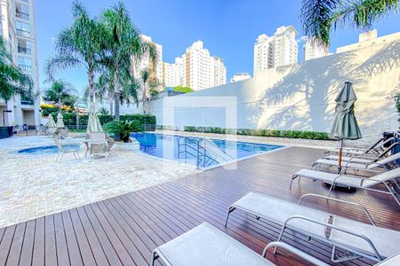 Apartamento à venda com 70m², 2 quartos e 1 vagaÁrea comum - Piscina