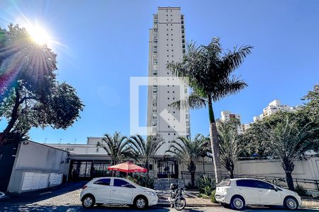 Apartamento à venda com 70m², 2 quartos e 1 vaga Apartamento à venda com 70m², 2 quartos e 1 vagaFachada