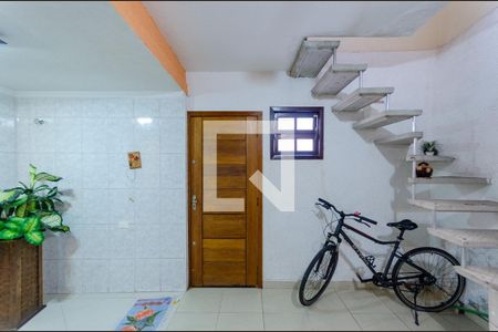 Casa à venda com 180m², 4 quartos e 1 vagaÁrea de Serviço