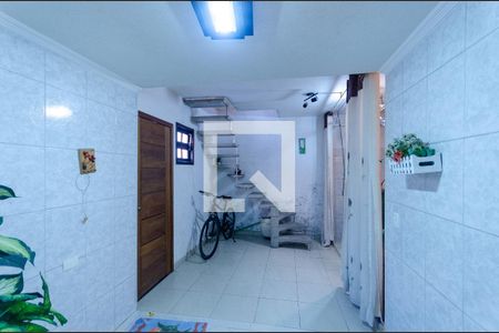 Casa à venda com 180m², 4 quartos e 1 vagaÁrea de Serviço