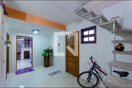 Casa à venda com 180m², 4 quartos e 1 vagaÁrea de Serviço