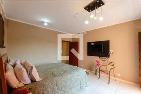 Casa à venda com 180m², 4 quartos e 1 vagaSuíte 1