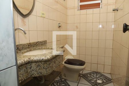 Casa para alugar com 70m², 3 quartos e 2 vagasBanheiro 3