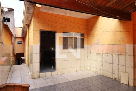 Casa para alugar com 70m², 3 quartos e 2 vagasÁrea de Serviço e Churrasqueira