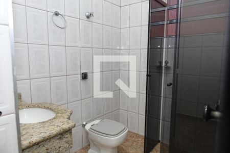 Casa para alugar com 70m², 3 quartos e 2 vagasBanheiro 2