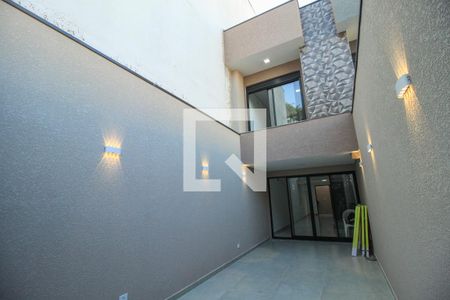 Casa à venda com 96m², 2 quartos e 2 vagas Casa à venda com 96m², 2 quartos e 2 vagasÁrea Externa