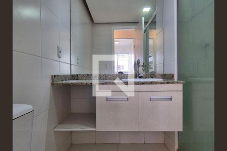 Apartamento à venda com 69m², 2 quartos e 1 vaga Apartamento à venda com 69m², 2 quartos e 1 vagaBanheiro
