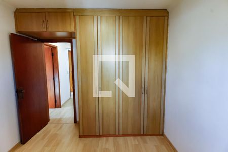Apartamento para alugar com 85m², 3 quartos e 2 vagasQuarto 2 - Armários