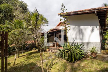Casa de condomínio para alugar com 350m², 3 quartos e 4 vagasFachada