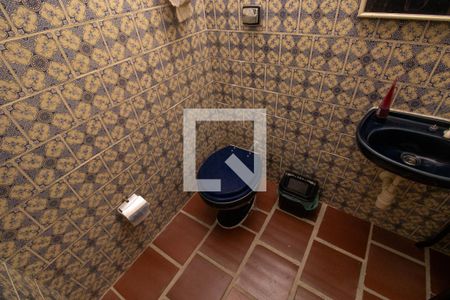 Casa de condomínio para alugar com 350m², 3 quartos e 4 vagasLavabo